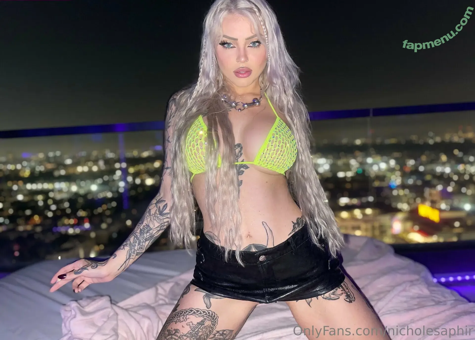 nicholesaphir nude photo #0012 (nicholesaphir)