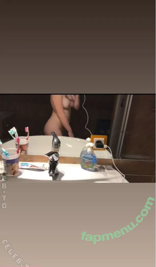 Nicht.lucy nude photo #0017 (lostgirl_lucy / nichtlucy)