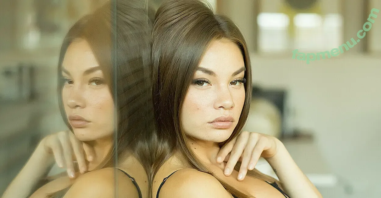 Nici Dee nude photo #0962 (Clara / Nicci / Nici / Nici Roxx / Nikki / Nikola / _niczricpic_ / nicidee)