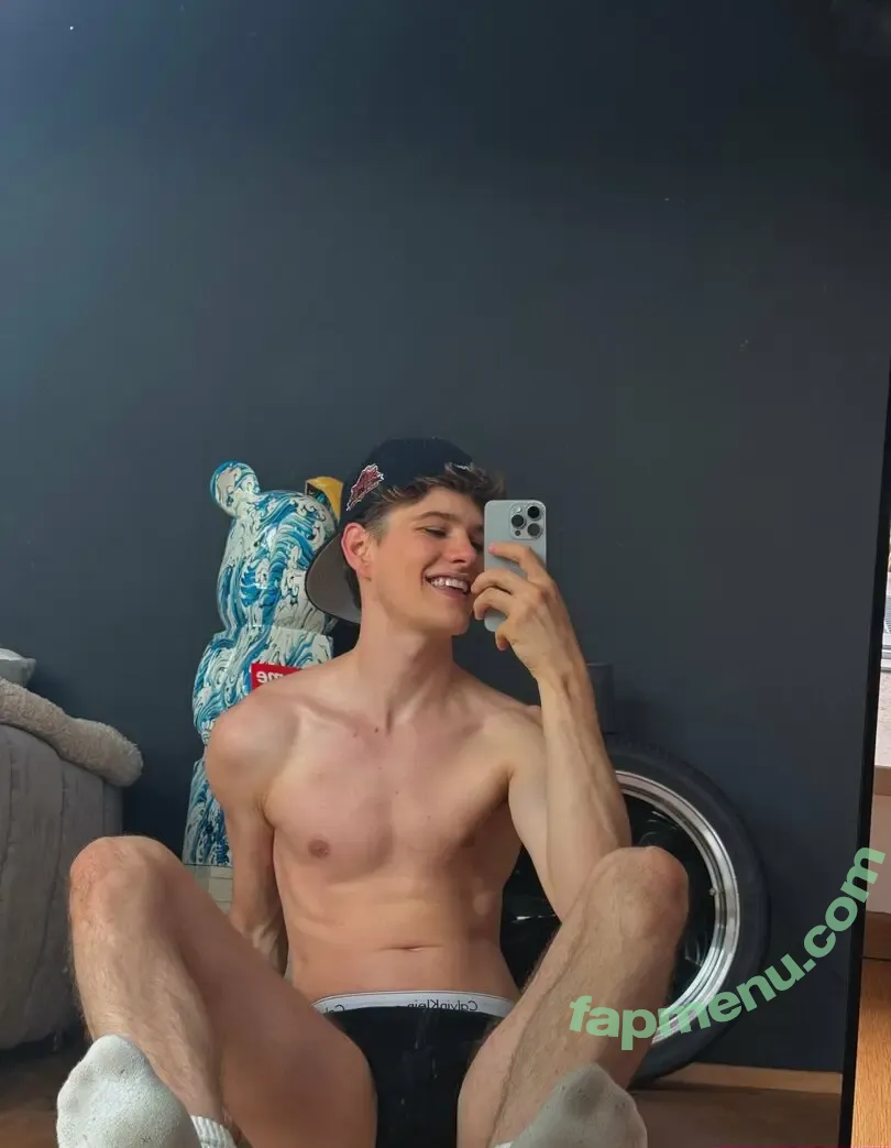 nickbrycex nude photo #0098 (nickbryceex)