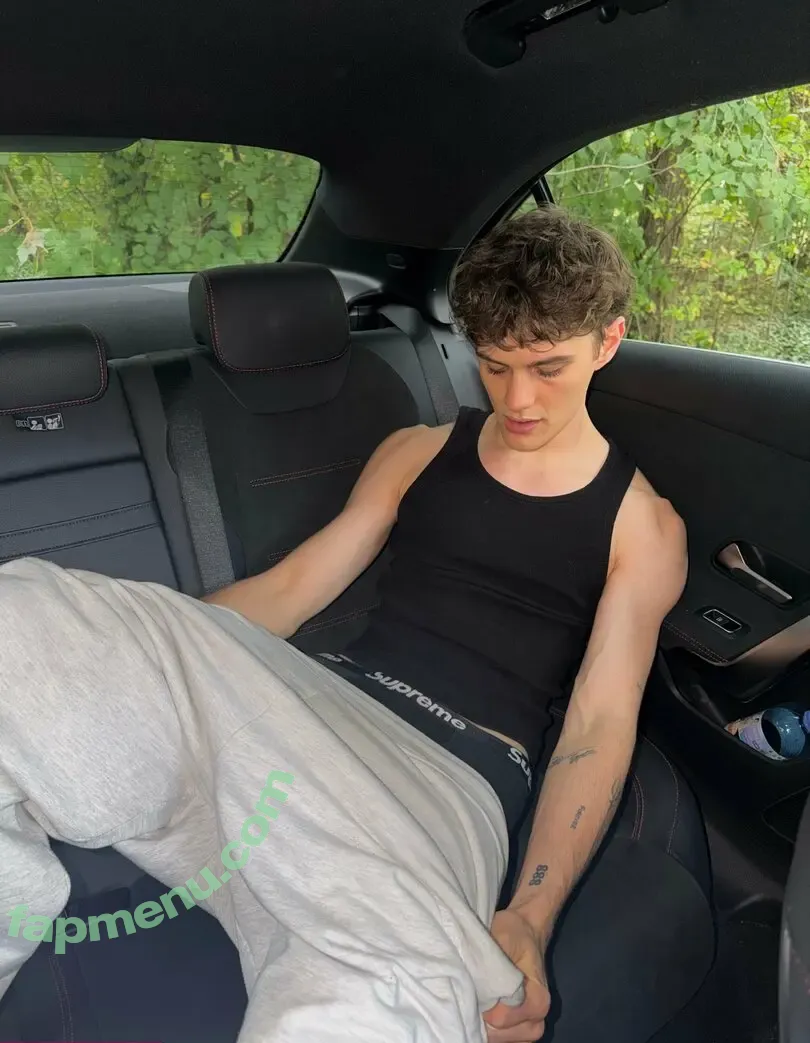 nickbrycex nude photo #0115 (nickbryceex)