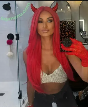 Nickee Skoff / nickeeskoff nude photo #0019