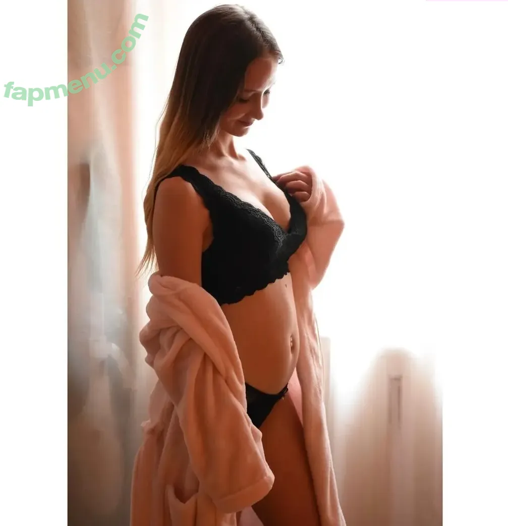 Nicki Anna nude photo #0087 (nickii_annaa)