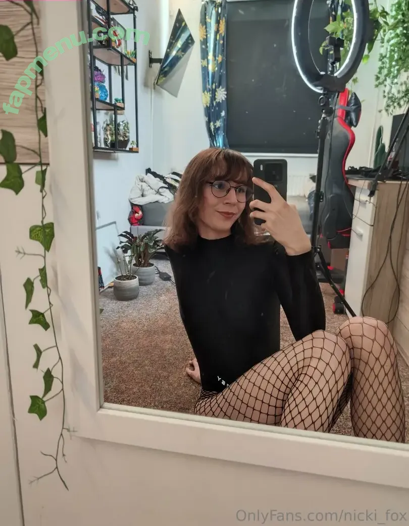 nicki_fox nude photo #0134 (officialnickifoxx)