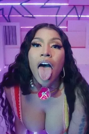 Nicki Minaj / nickiminaj nude photo #0730