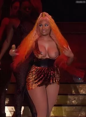 Nicki Minaj / nickiminaj nude photo #0750