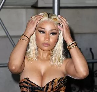 Nicki Minaj / nickiminaj nude photo #0787