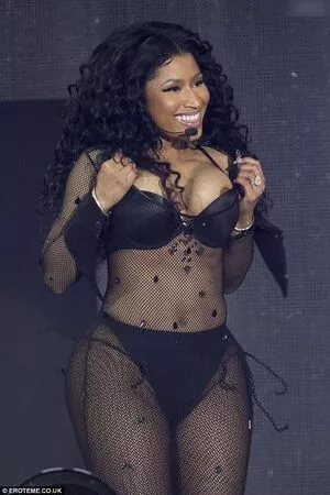 Nicki Minaj / nickiminaj nude photo #0825