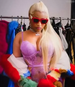 Nicki Minaj / nickiminaj nude photo #0849