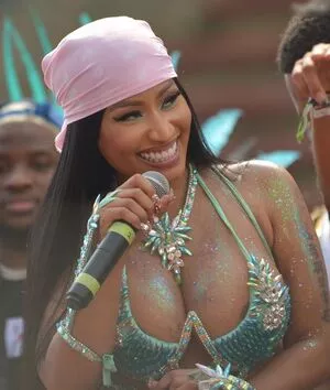 Nicki Minaj / nickiminaj nude photo #0915