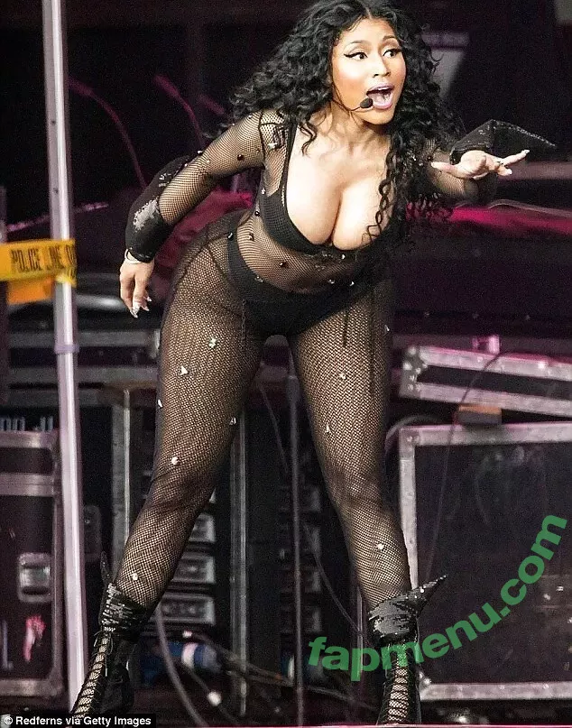 Nicki Minaj nude photo #0048 (nickiminaj)