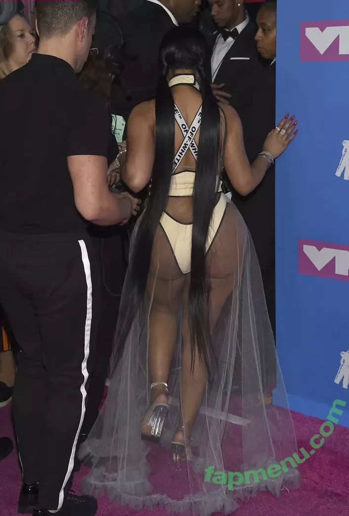 Nicki Minaj nude photo #0136 (nickiminaj)