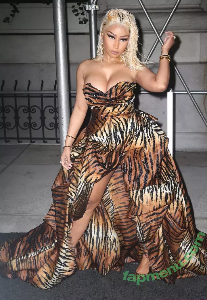 Nicki Minaj nude photo #0150 (nickiminaj)