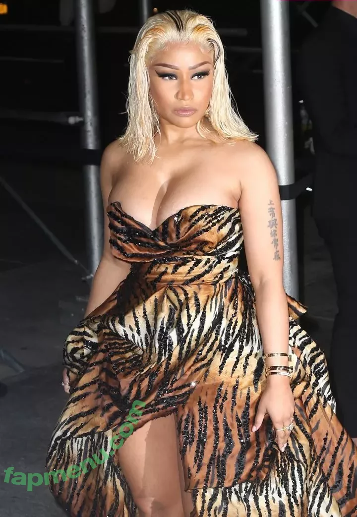 Nicki Minaj nude photo #0167 (nickiminaj)