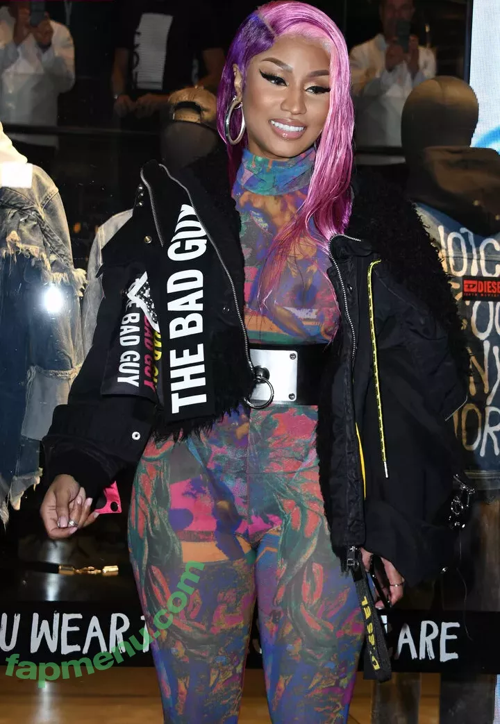 Nicki Minaj nude photo #0230 (nickiminaj)