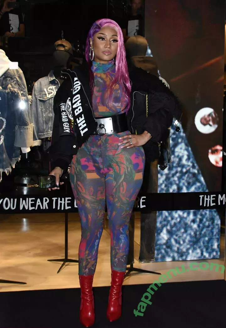 Nicki Minaj nude photo #0250 (nickiminaj)