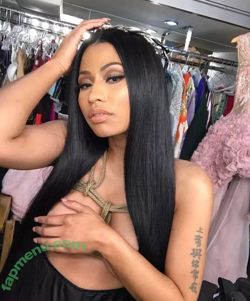 Nicki Minaj nude photo #0271 (nickiminaj)