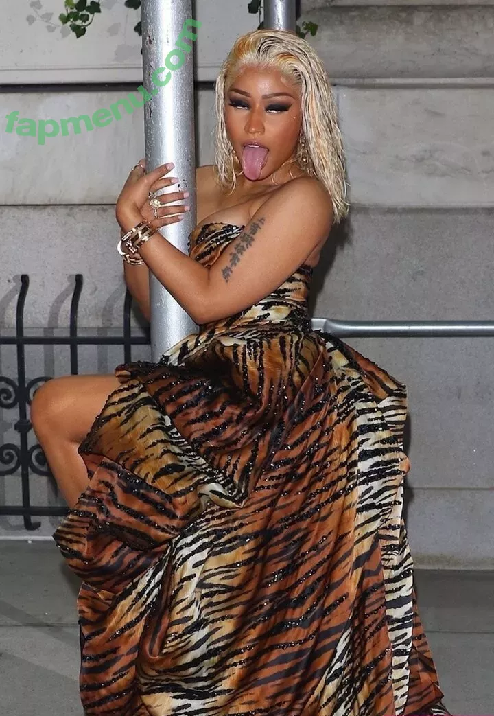 Nicki Minaj nude photo #0285 (nickiminaj)