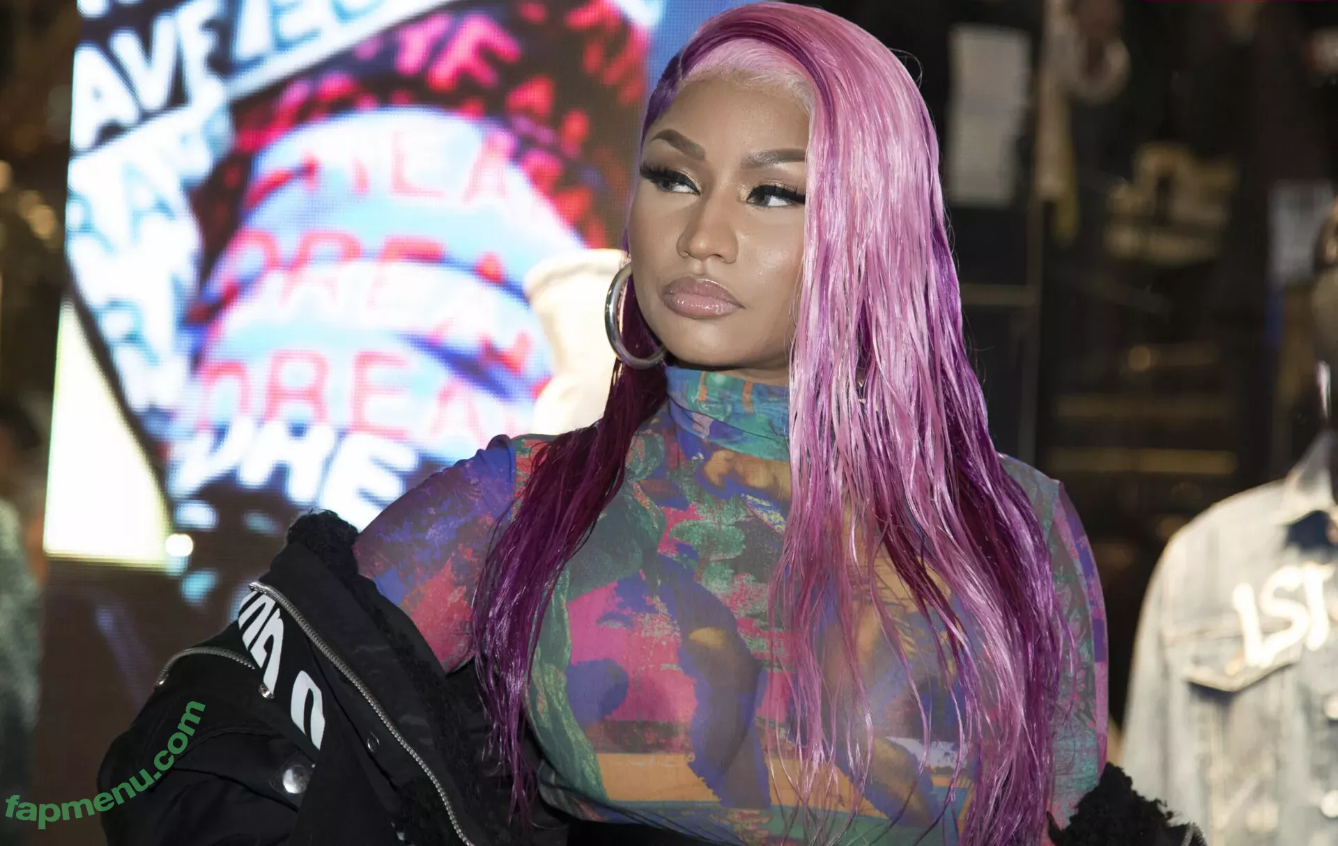 Nicki Minaj nude photo #0293 (nickiminaj)