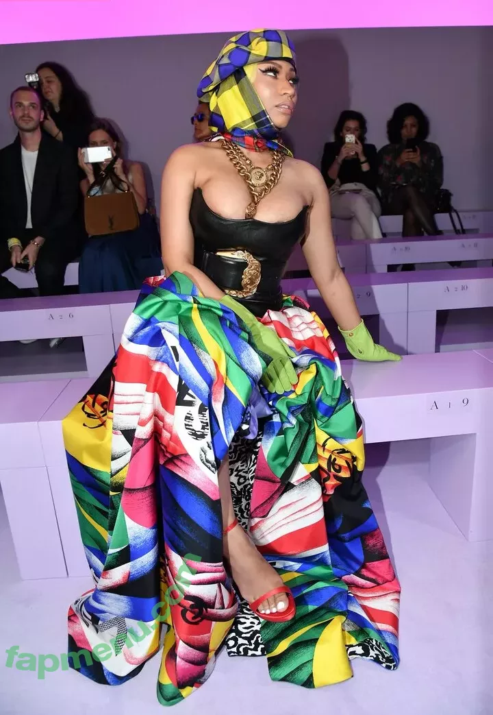 Nicki Minaj nude photo #0296 (nickiminaj)