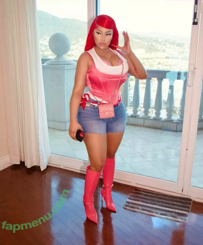 Nicki Minaj nude photo #0308 (nickiminaj)