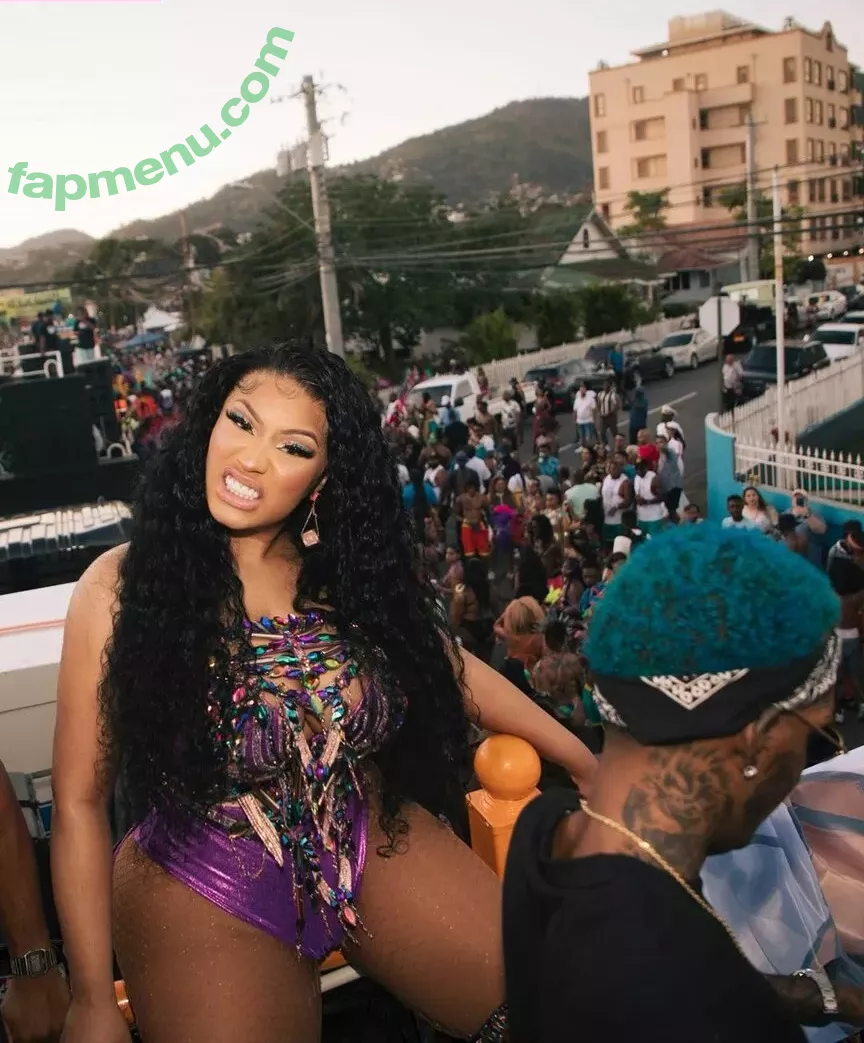 Nicki Minaj nude photo #0319 (nickiminaj)