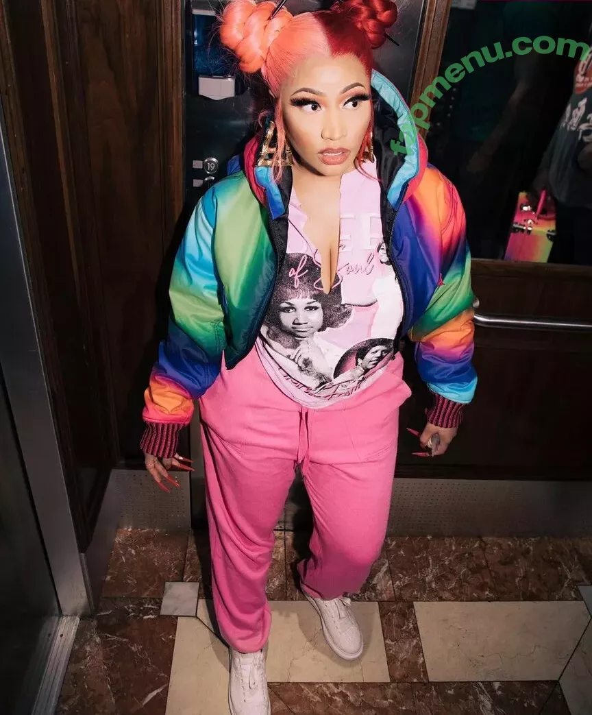 Nicki Minaj nude photo #0323 (nickiminaj)