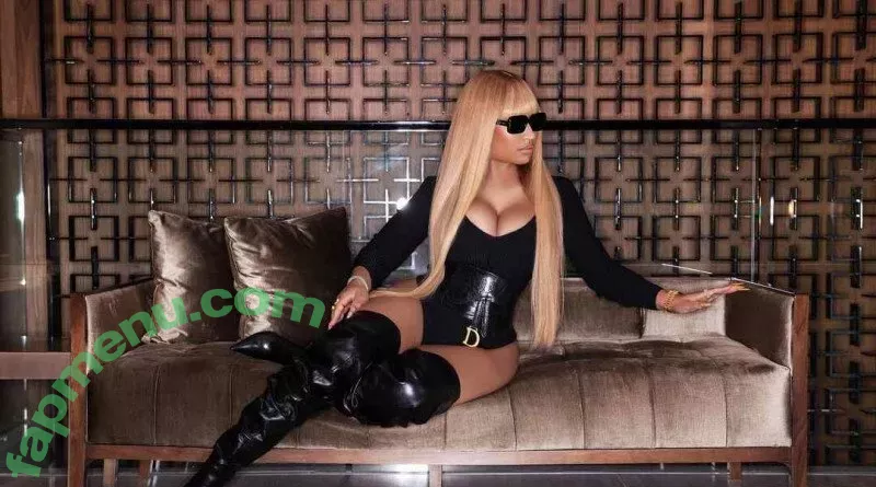 Nicki Minaj nude photo #0334 (nickiminaj)