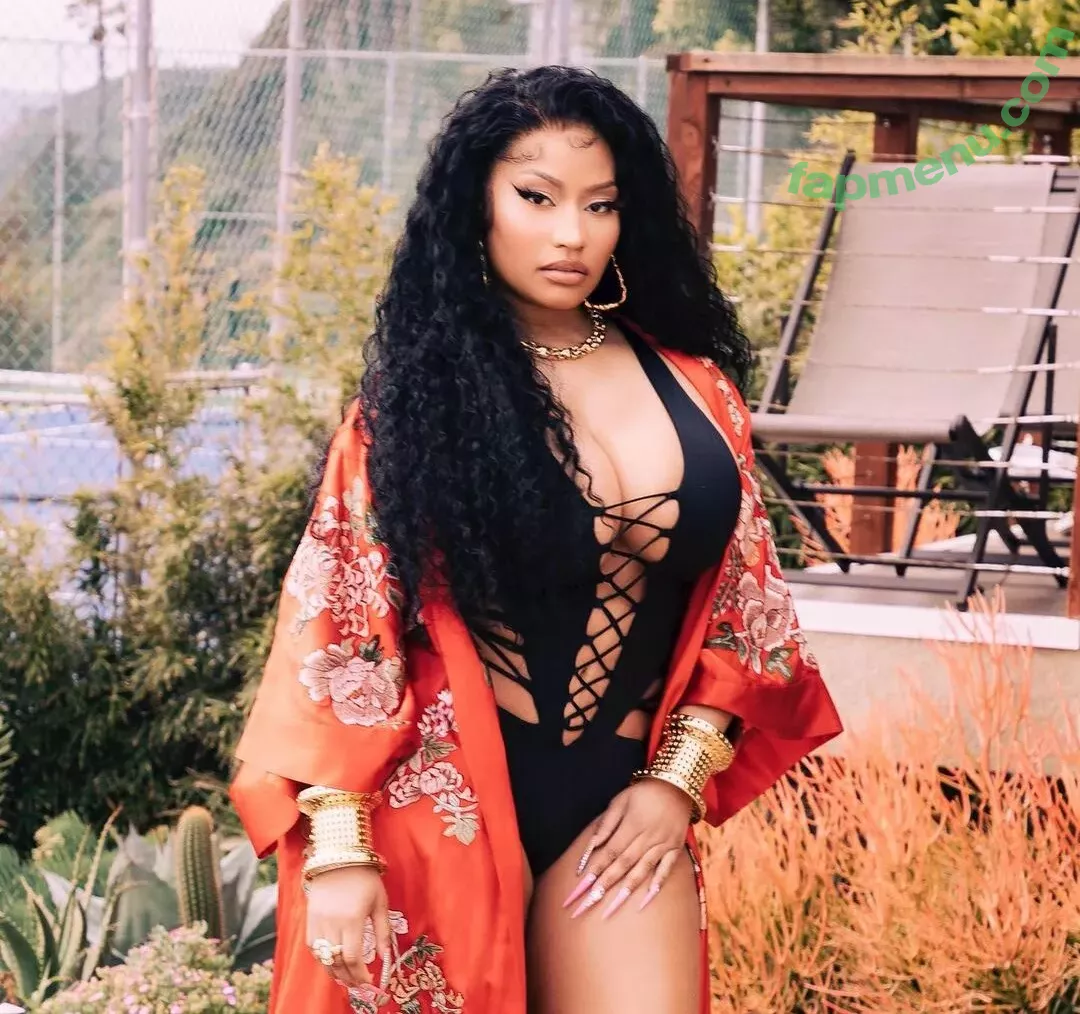 Nicki Minaj nude photo #0341 (nickiminaj)