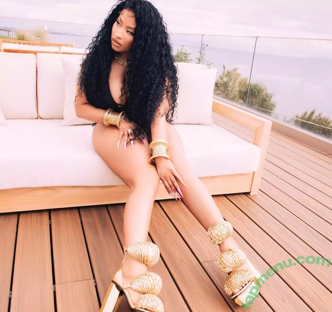 Nicki Minaj nude photo #0342 (nickiminaj)