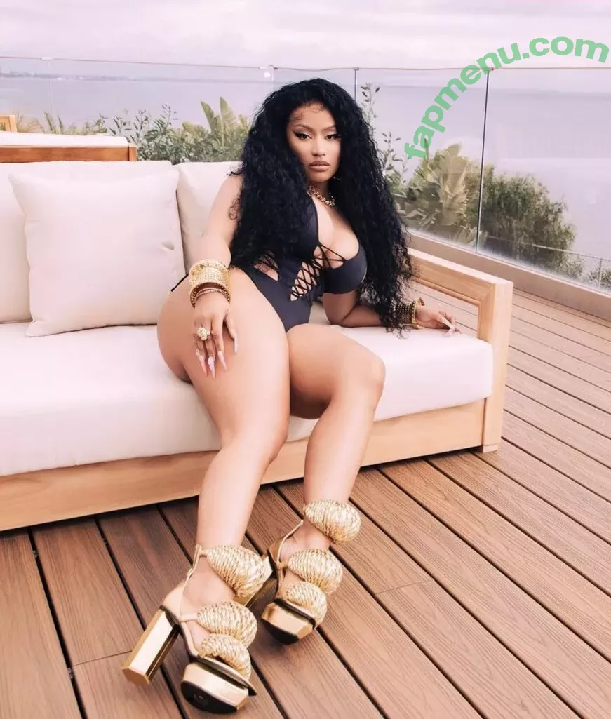 Nicki Minaj nude photo #0346 (nickiminaj)