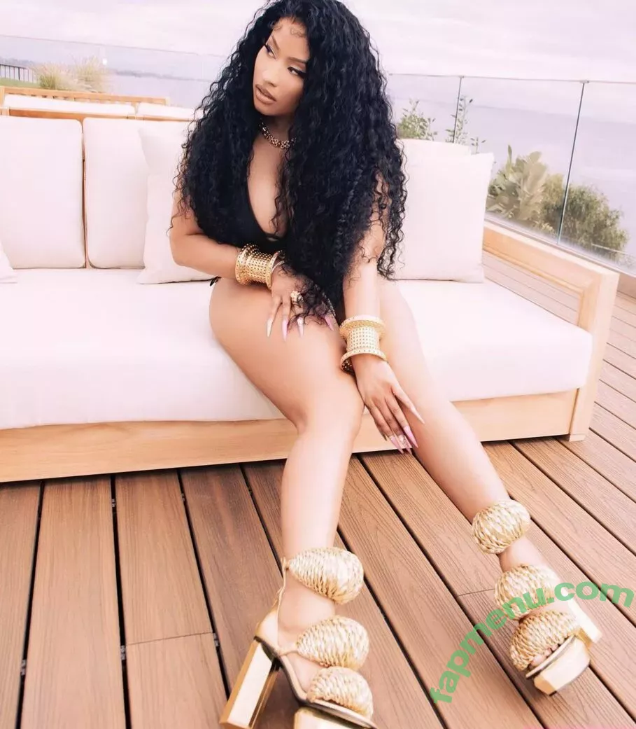 Nicki Minaj nude photo #0347 (nickiminaj)