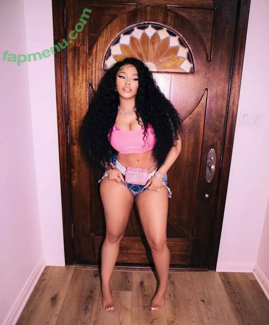 Nicki Minaj nude photo #0348 (nickiminaj)
