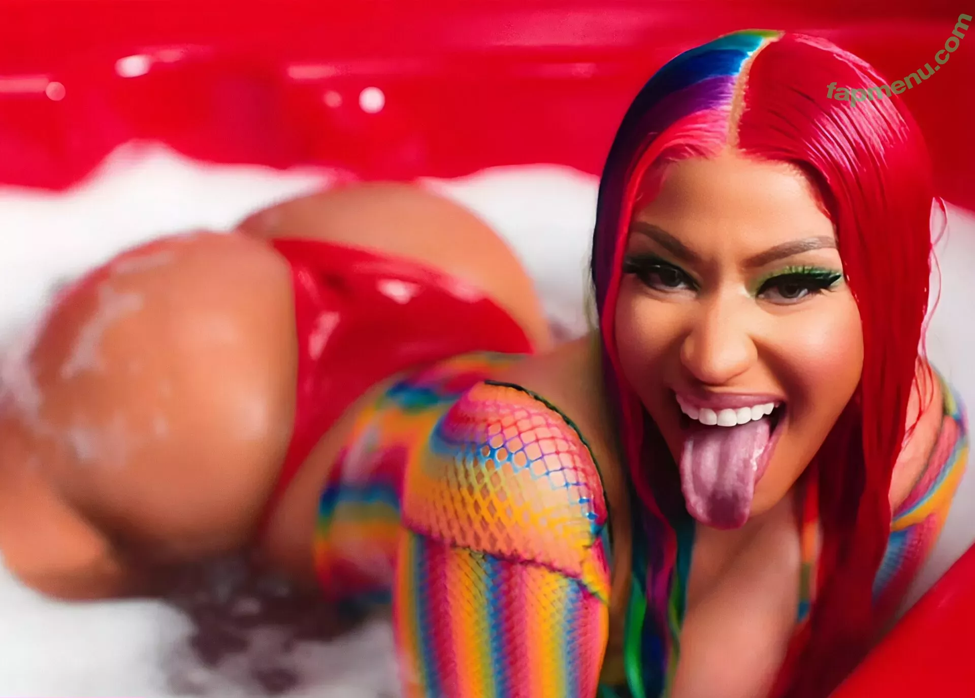 Nicki Minaj nude photo #0355 (nickiminaj)