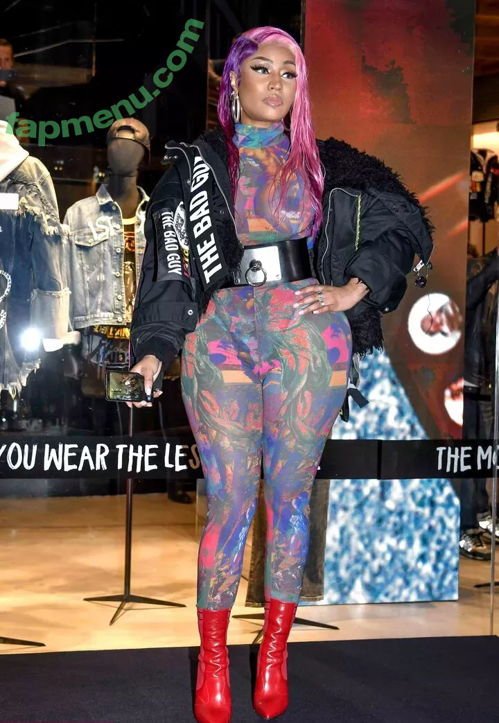 Nicki Minaj nude photo #0436 (nickiminaj)