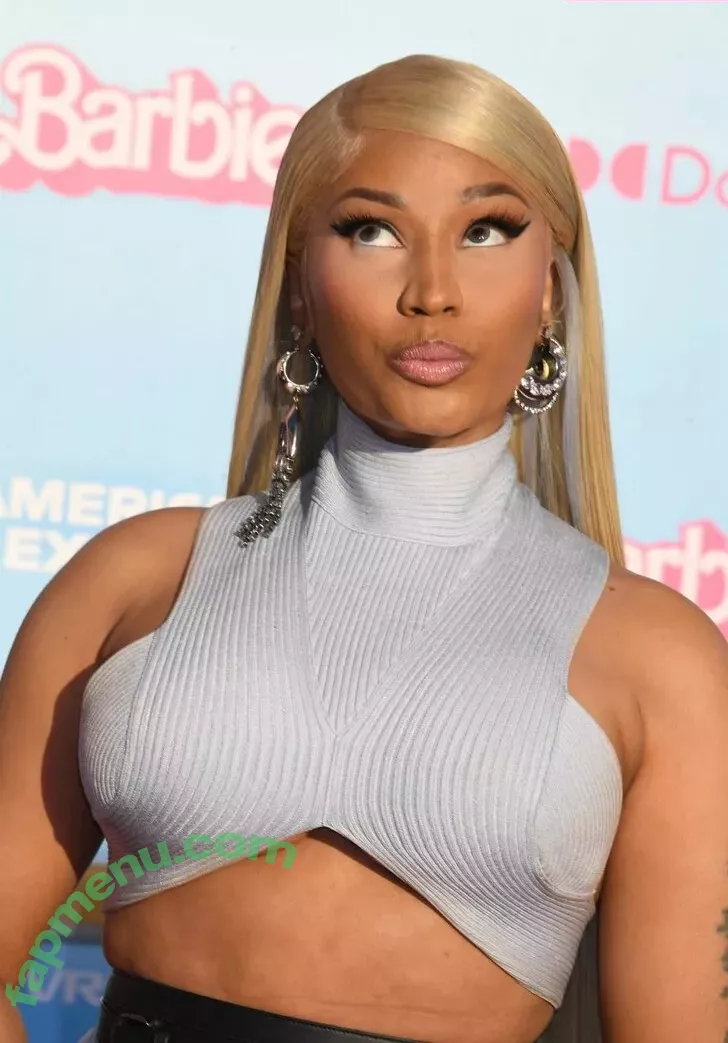 Nicki Minaj nude photo #0458 (nickiminaj)