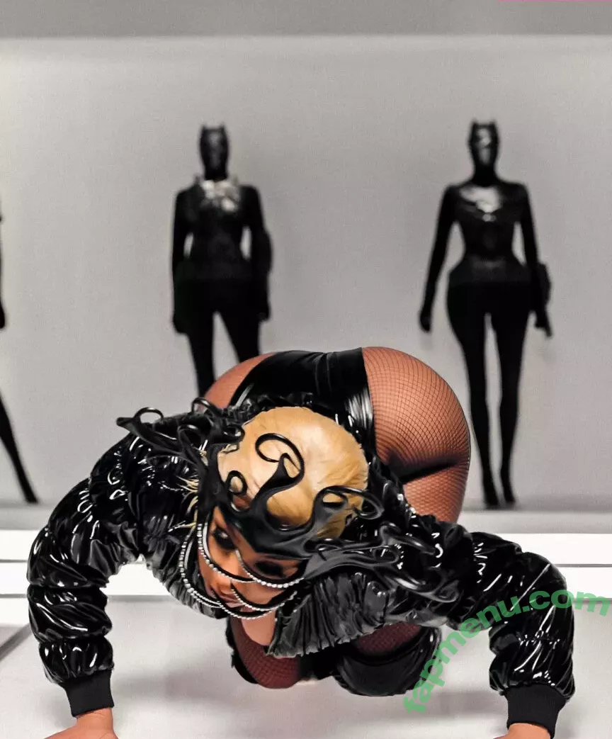 Nicki Minaj nude photo #0483 (nickiminaj)