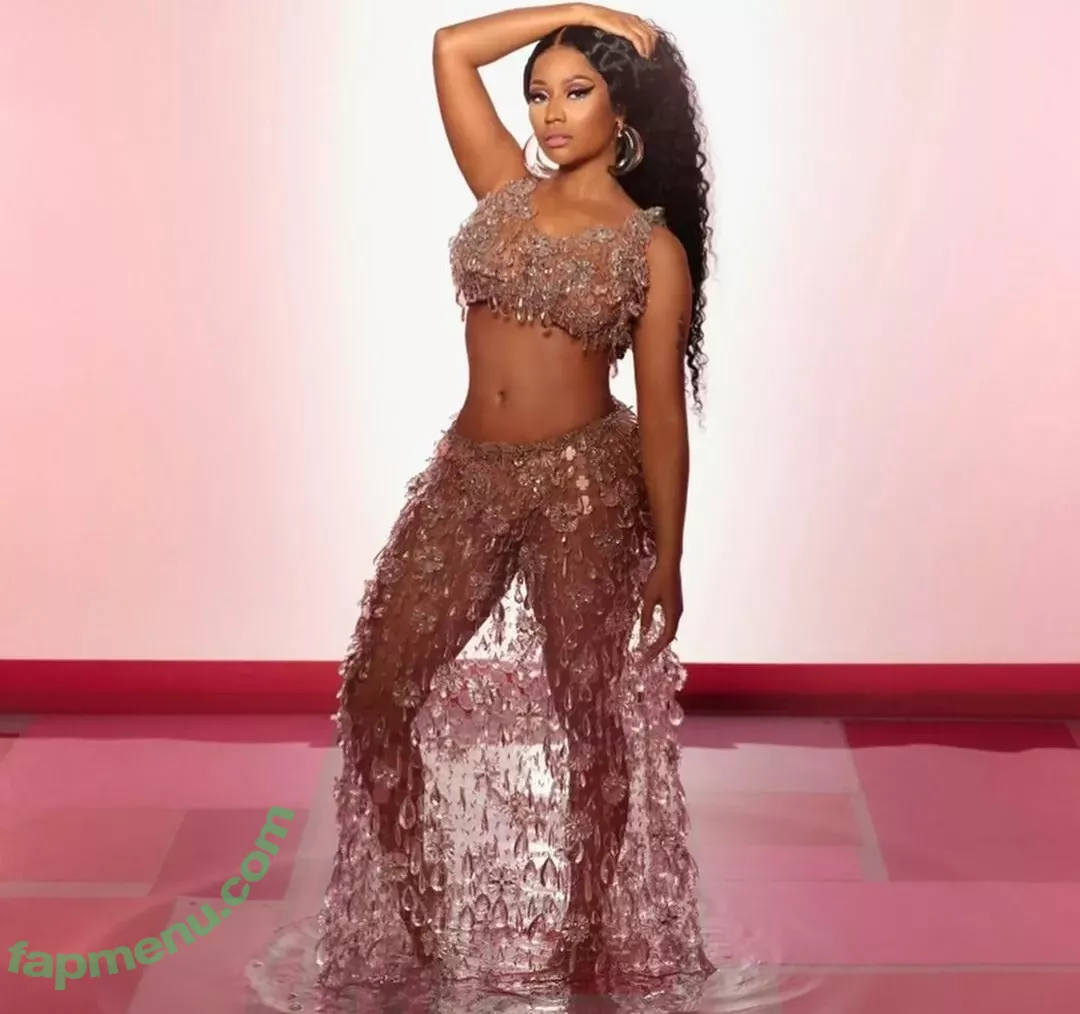 Nicki Minaj nude photo #0489 (nickiminaj)