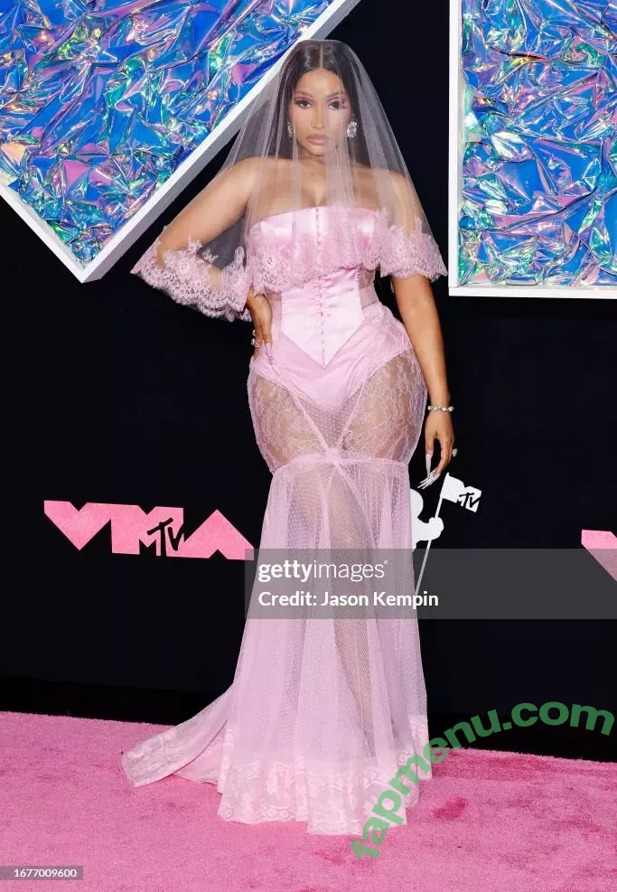 Nicki Minaj nude photo #0506 (nickiminaj)