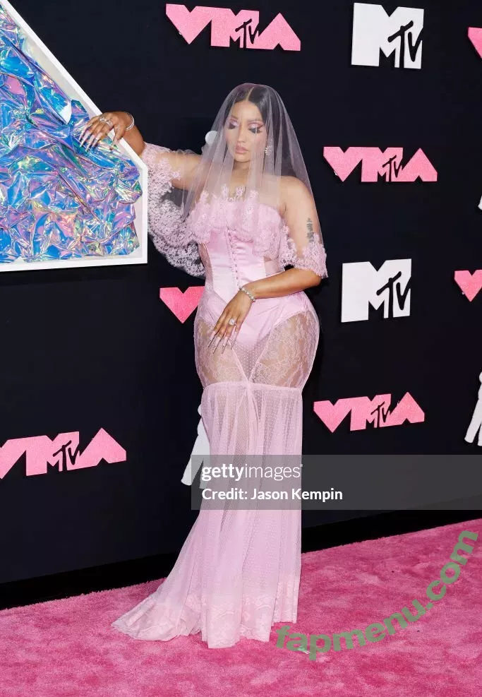 Nicki Minaj nude photo #0508 (nickiminaj)