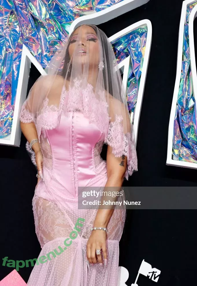 Nicki Minaj nude photo #0514 (nickiminaj)