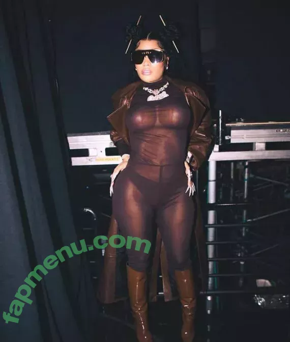 Nicki Minaj nude photo #0524 (nickiminaj)