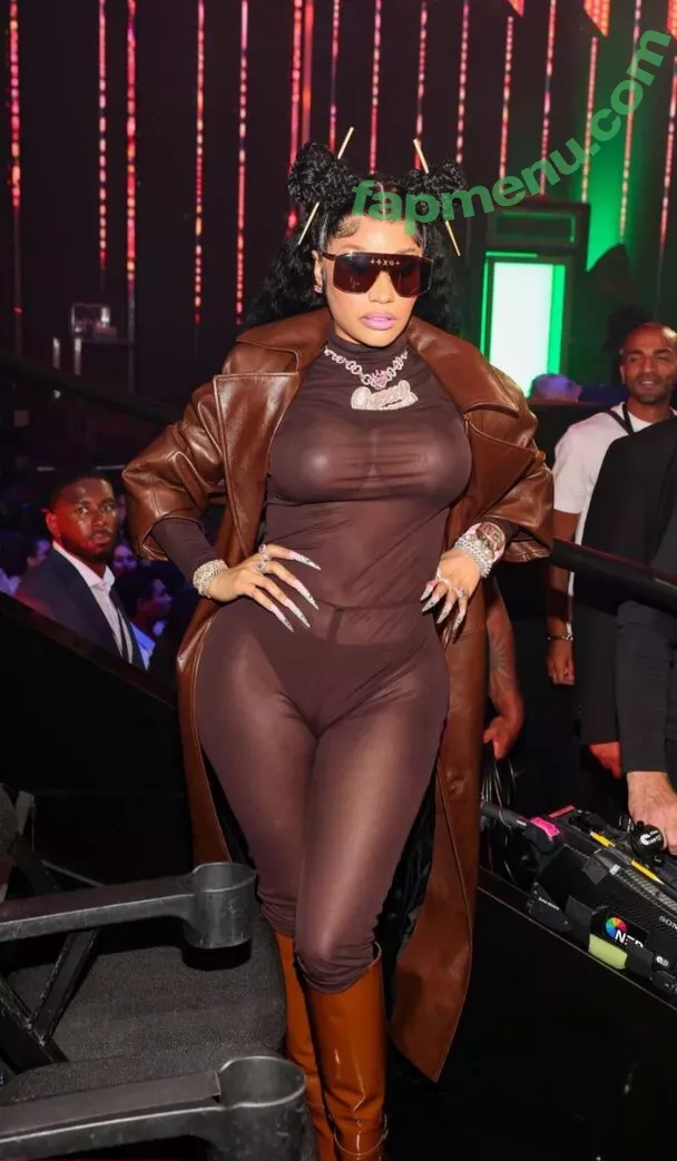 Nicki Minaj nude photo #0539 (nickiminaj)