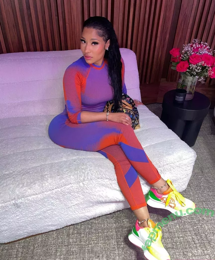 Nicki Minaj nude photo #0540 (nickiminaj)