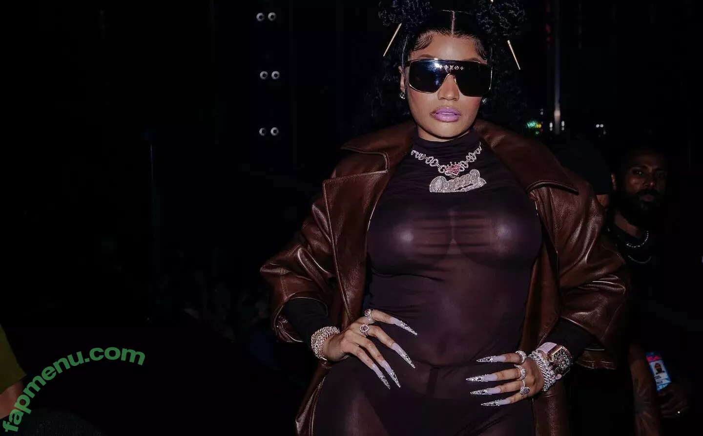 Nicki Minaj nude photo #0555 (nickiminaj)