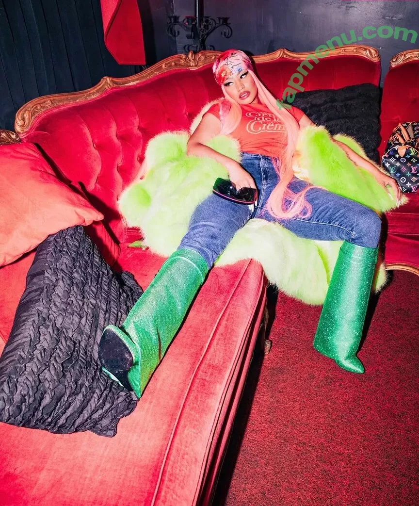 Nicki Minaj nude photo #0564 (nickiminaj)