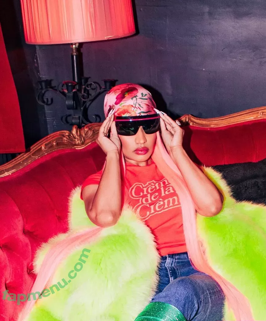 Nicki Minaj nude photo #0567 (nickiminaj)