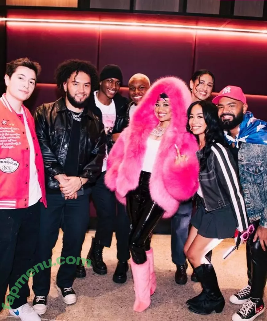 Nicki Minaj nude photo #0590 (nickiminaj)