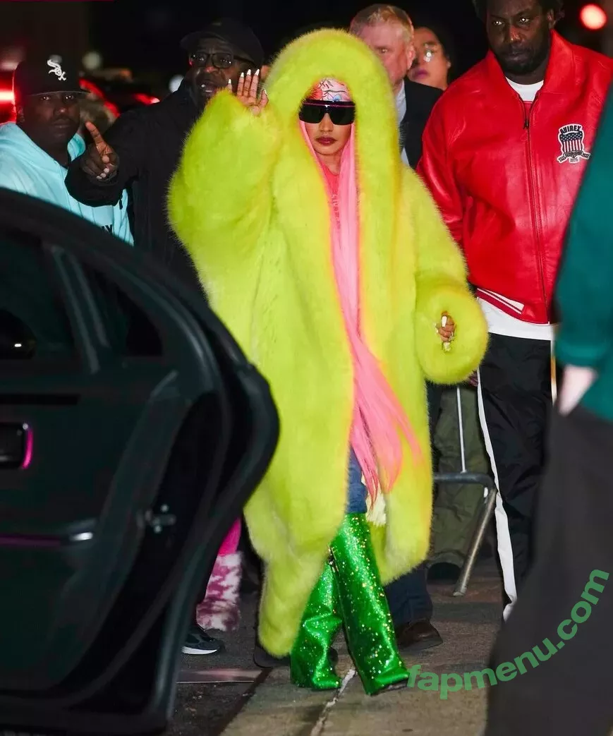Nicki Minaj nude photo #0591 (nickiminaj)