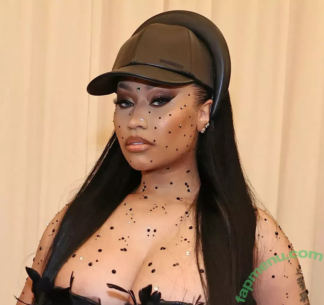 Nicki Minaj nude photo #0603 (nickiminaj)